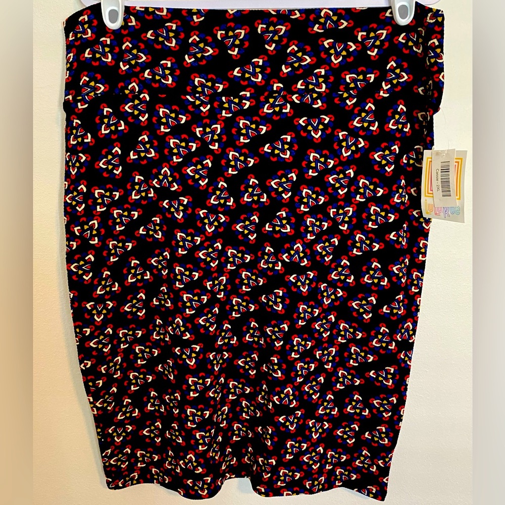 NWT LuLaRoe Cassie Skirt in Women’s Size 2XL